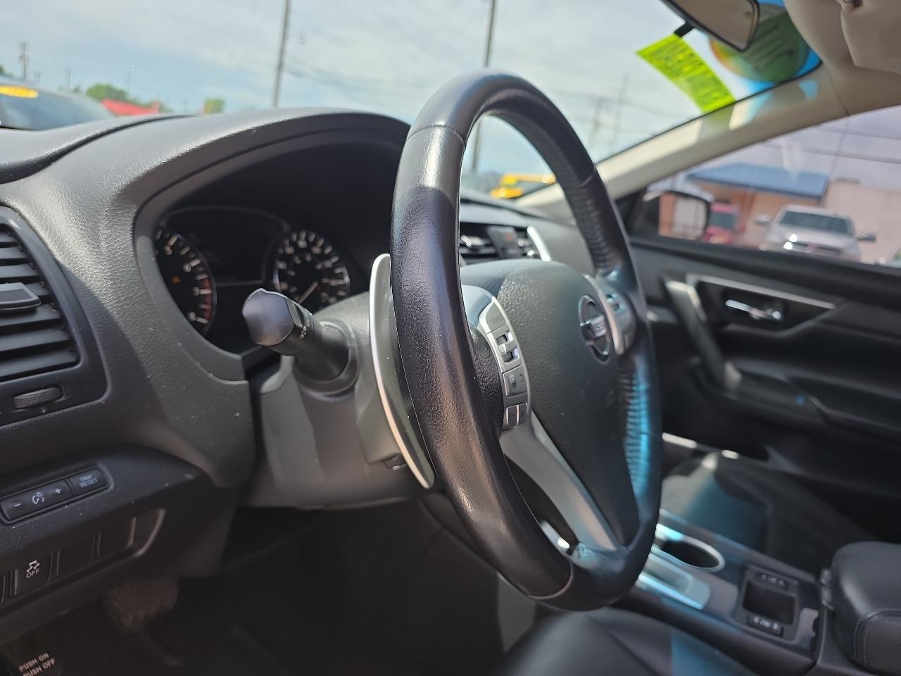 Nissan Maxima 4dr Sdn 3.5 Platinum 2016
