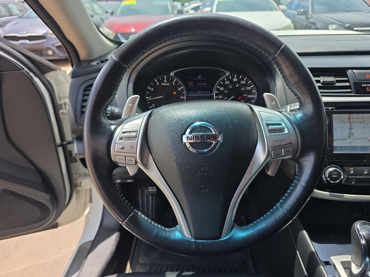 Nissan Maxima 4dr Sdn 3.5 Platinum 2016