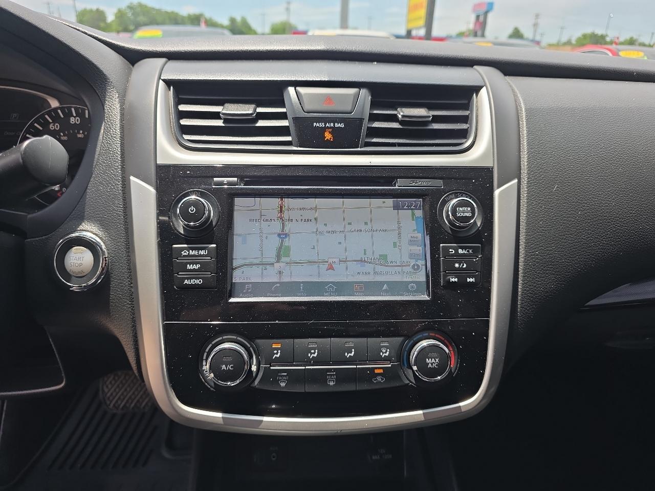 Nissan Maxima 4dr Sdn 3.5 Platinum 2016