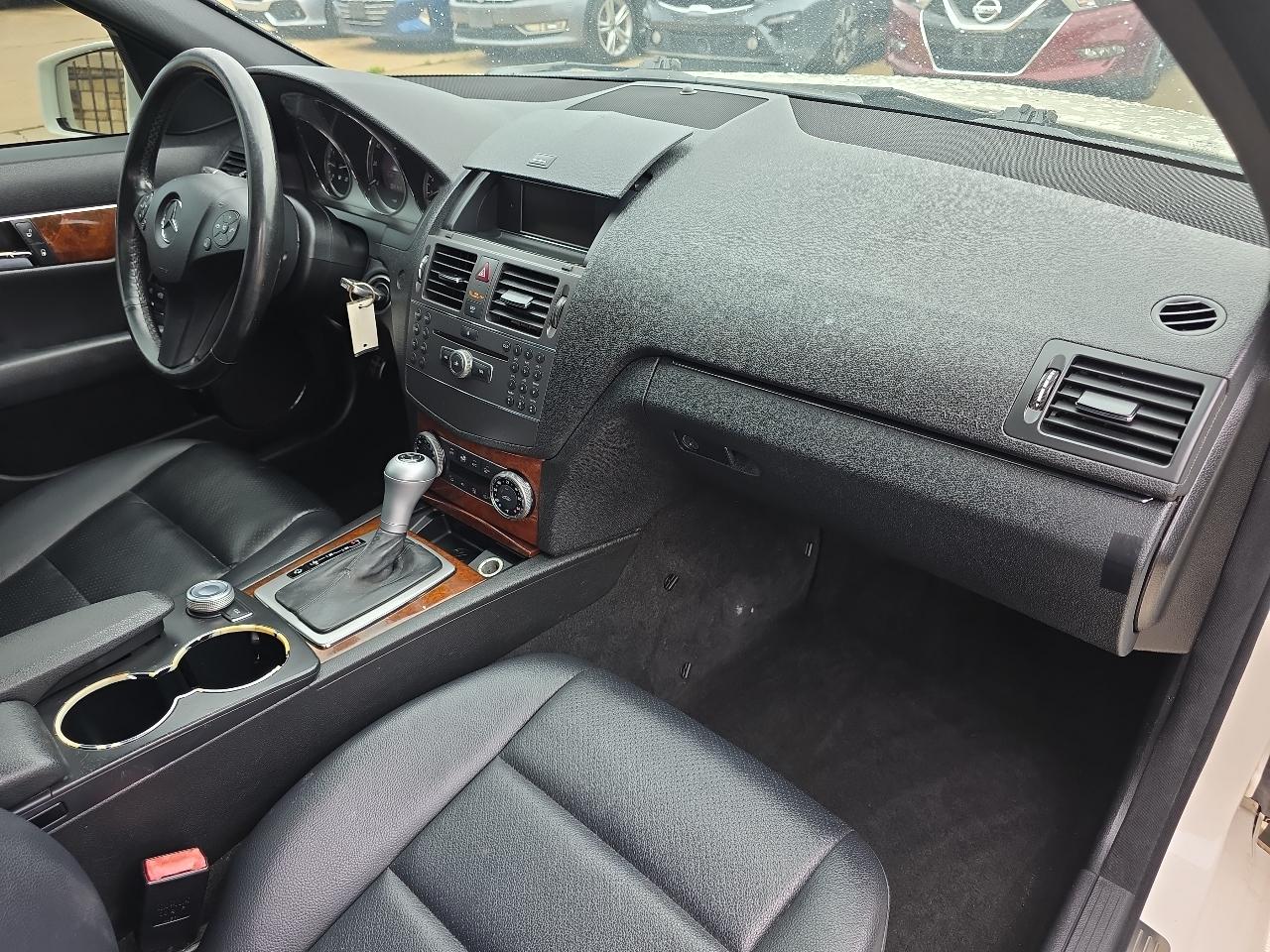 Mercedes-Benz C-Class 4dr Sdn C 300 Sport RWD 2010
