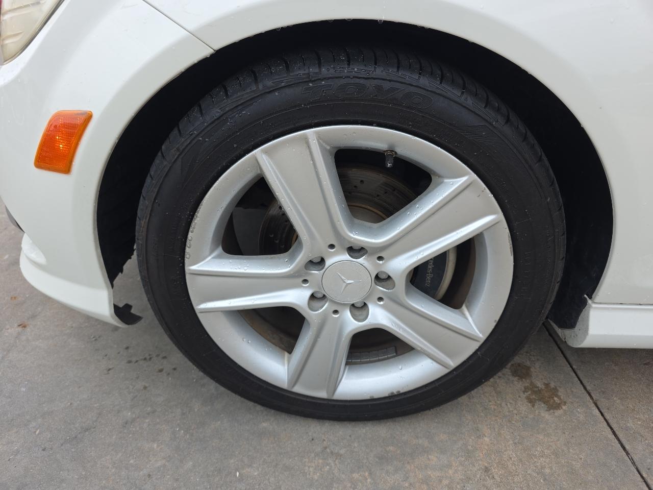 Mercedes-Benz C-Class 4dr Sdn C 300 Sport RWD 2010