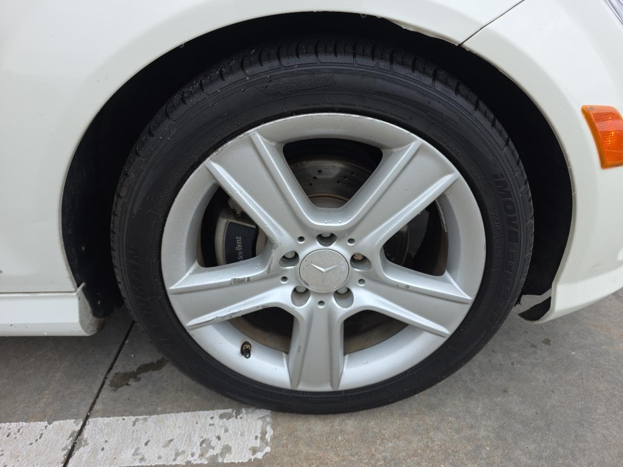 Mercedes-Benz C-Class 4dr Sdn C 300 Sport RWD 2010