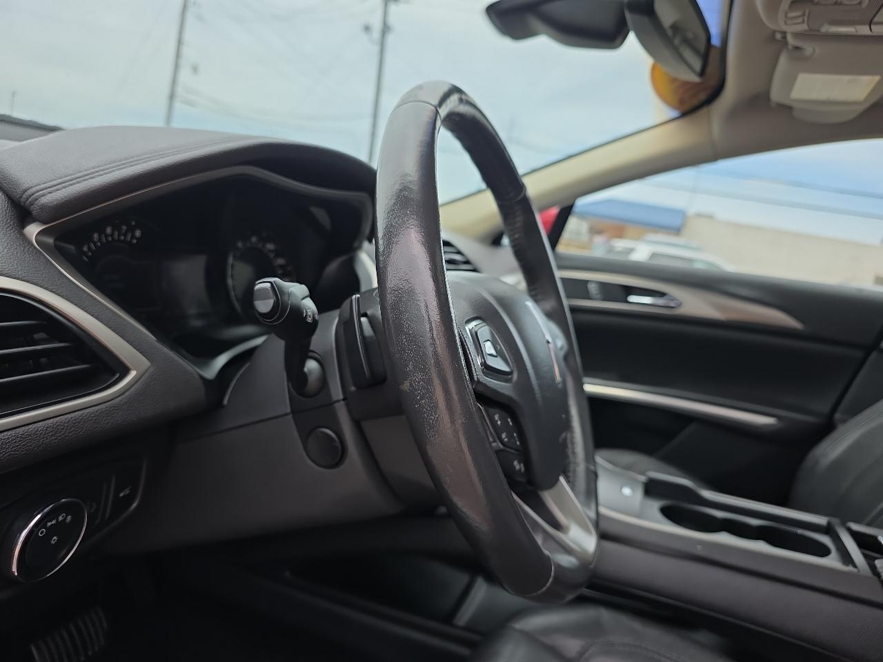 Lincoln MKZ 4dr Sdn FWD 2013