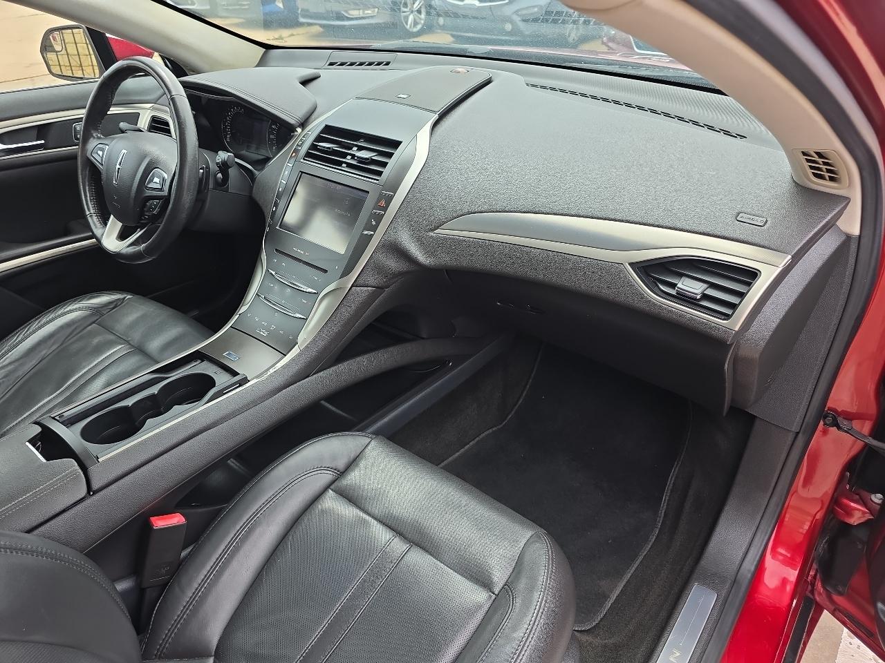 Lincoln MKZ 4dr Sdn FWD 2013