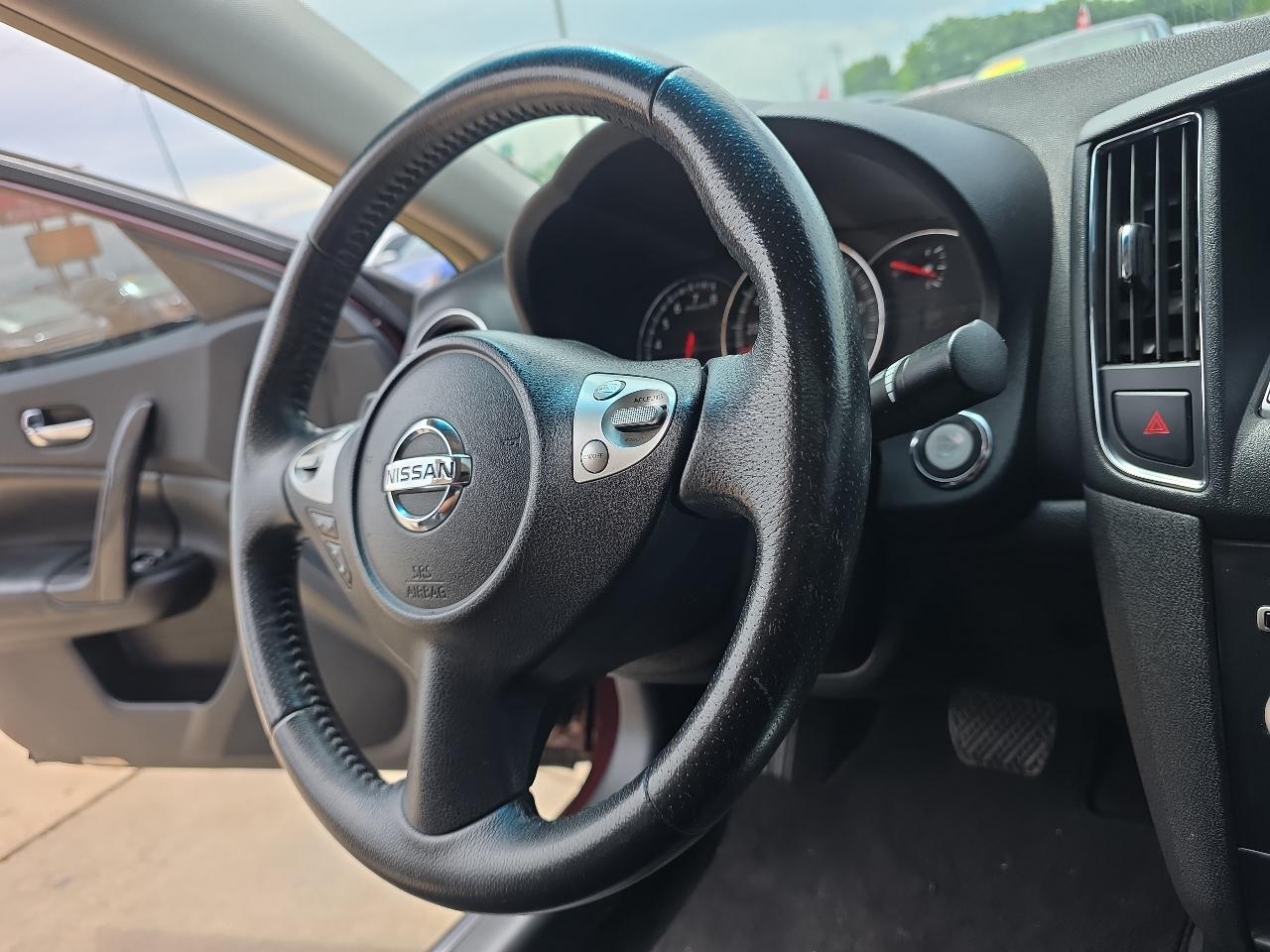Nissan Maxima 4dr Sdn 3.5 S 2014