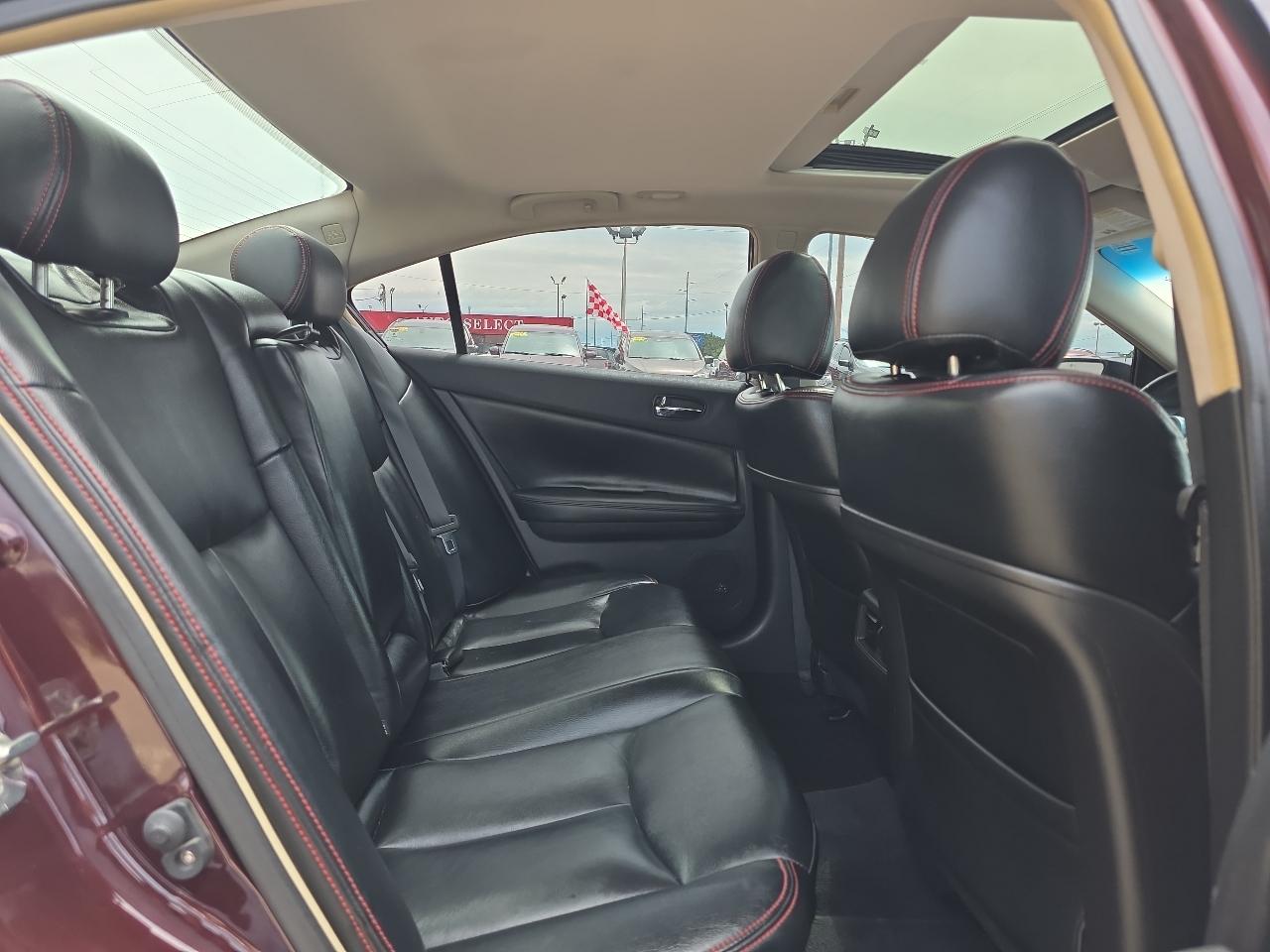 Nissan Maxima 4dr Sdn 3.5 S 2014