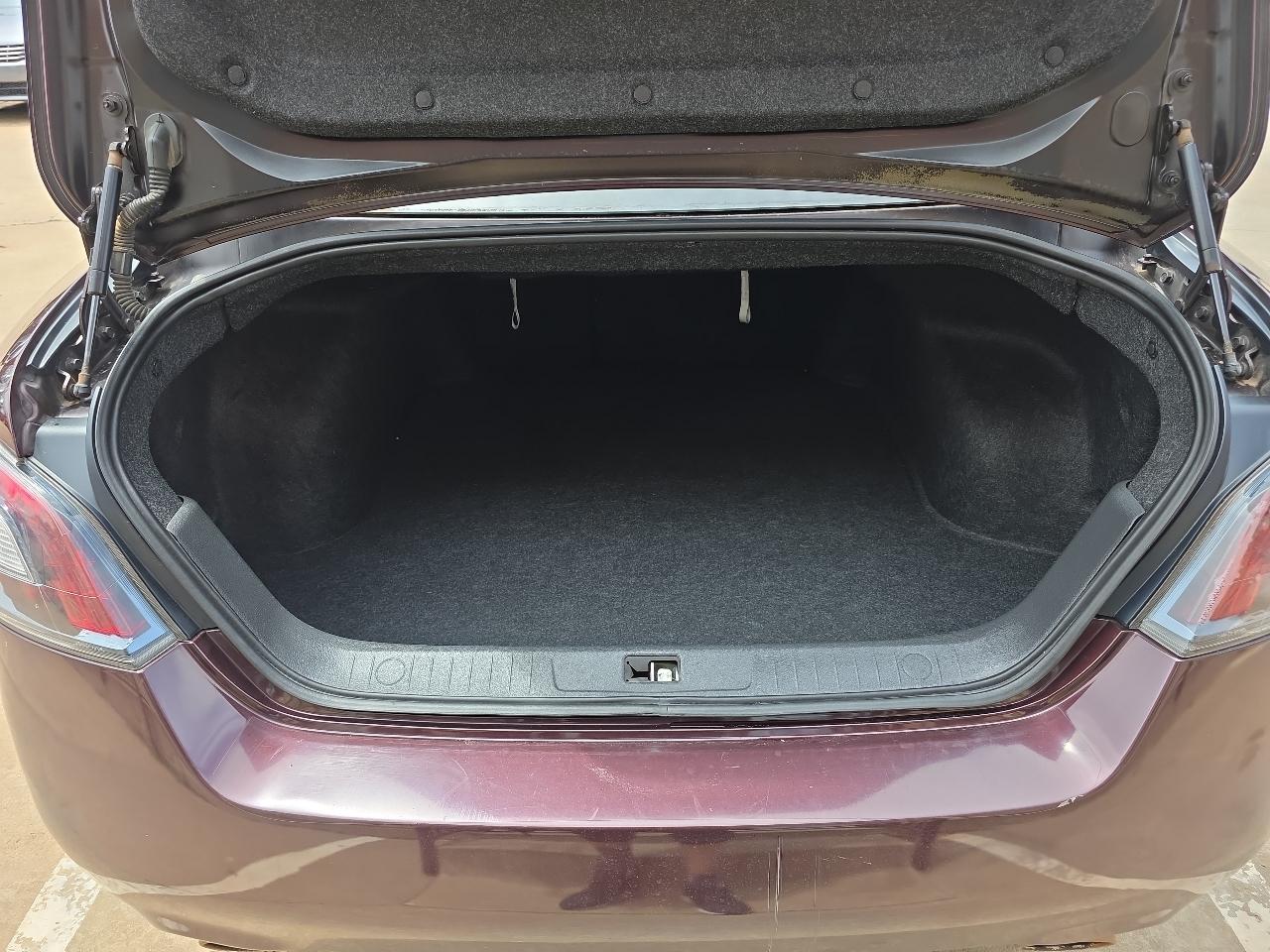 Nissan Maxima 4dr Sdn 3.5 S 2014