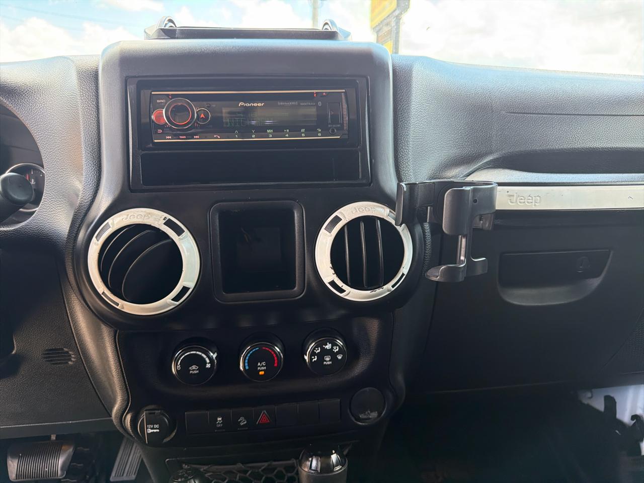 Jeep Wrangler 4WD 2dr Sport 2015