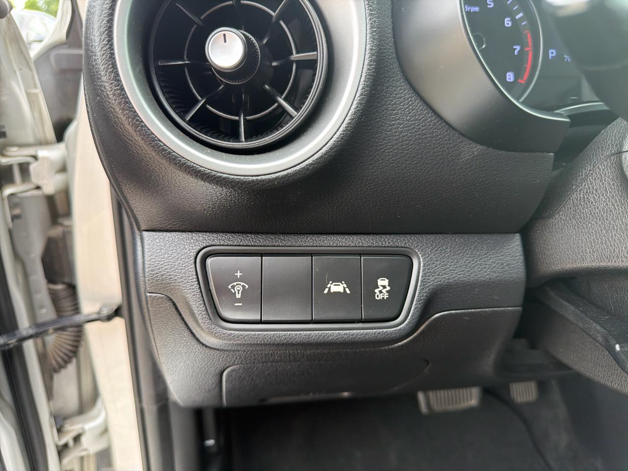 Kia Forte LXS IVT 2019