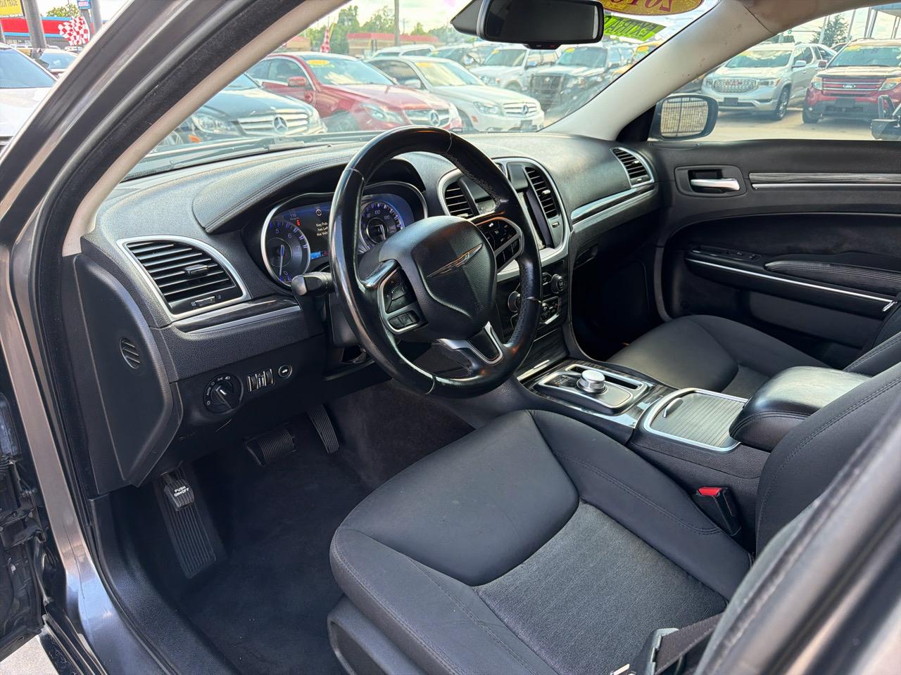 Chrysler 300 Touring RWD 2018