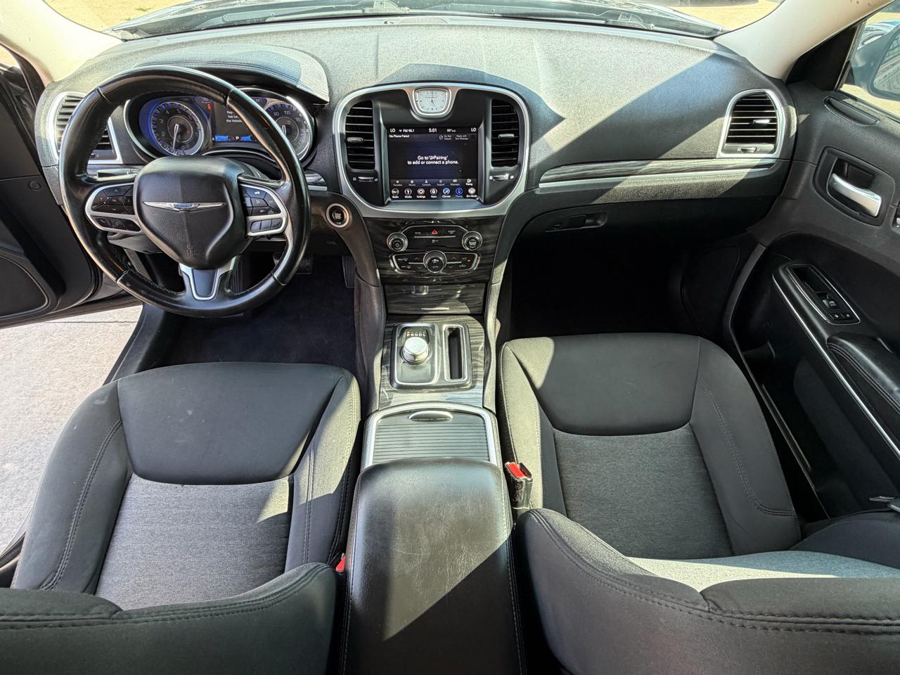Chrysler 300 Touring RWD 2018
