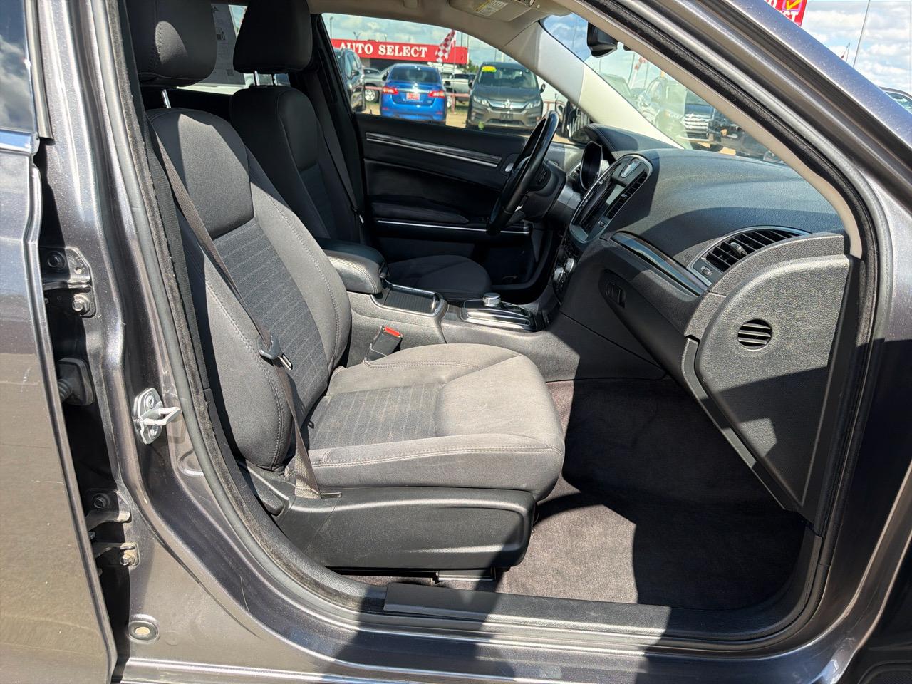 Chrysler 300 Touring RWD 2018