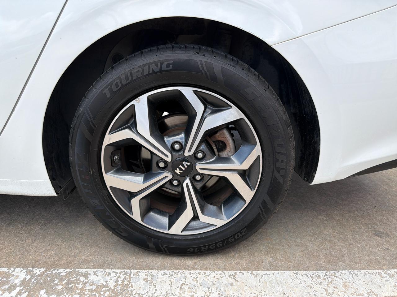 Kia Forte LXS IVT 2020