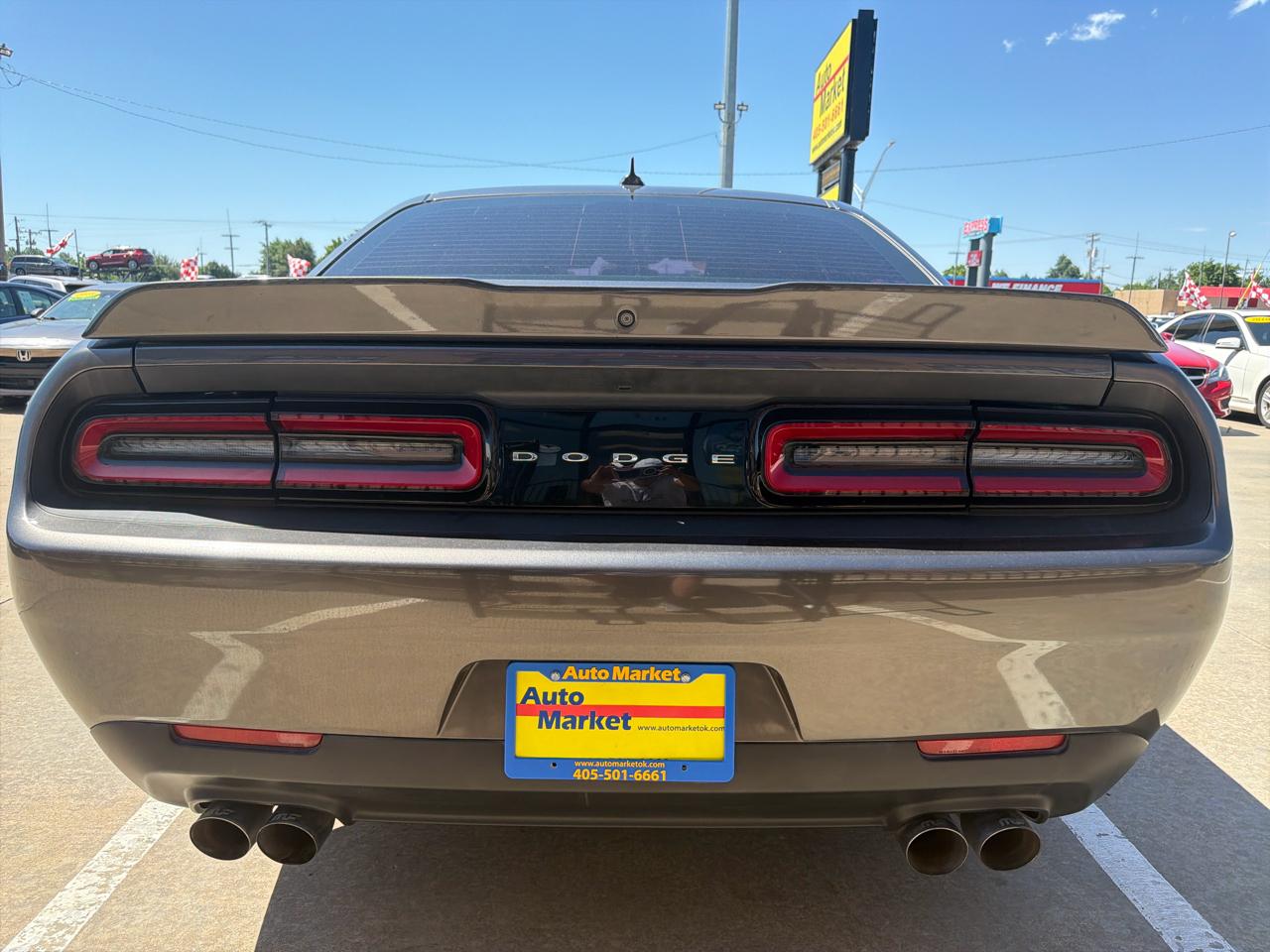 Dodge Challenger SXT RWD 2019