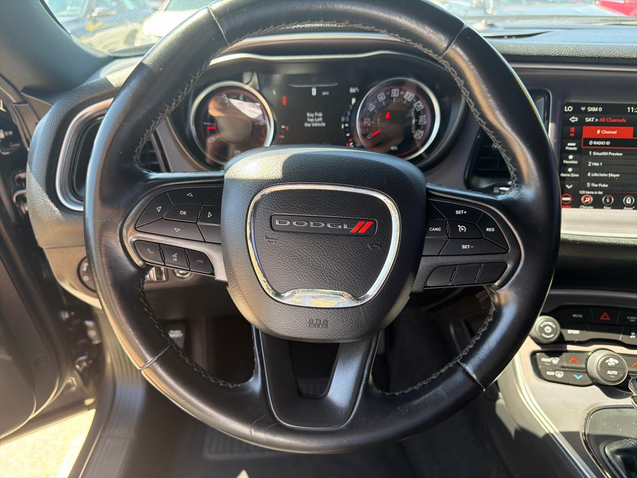 Dodge Challenger SXT RWD 2019