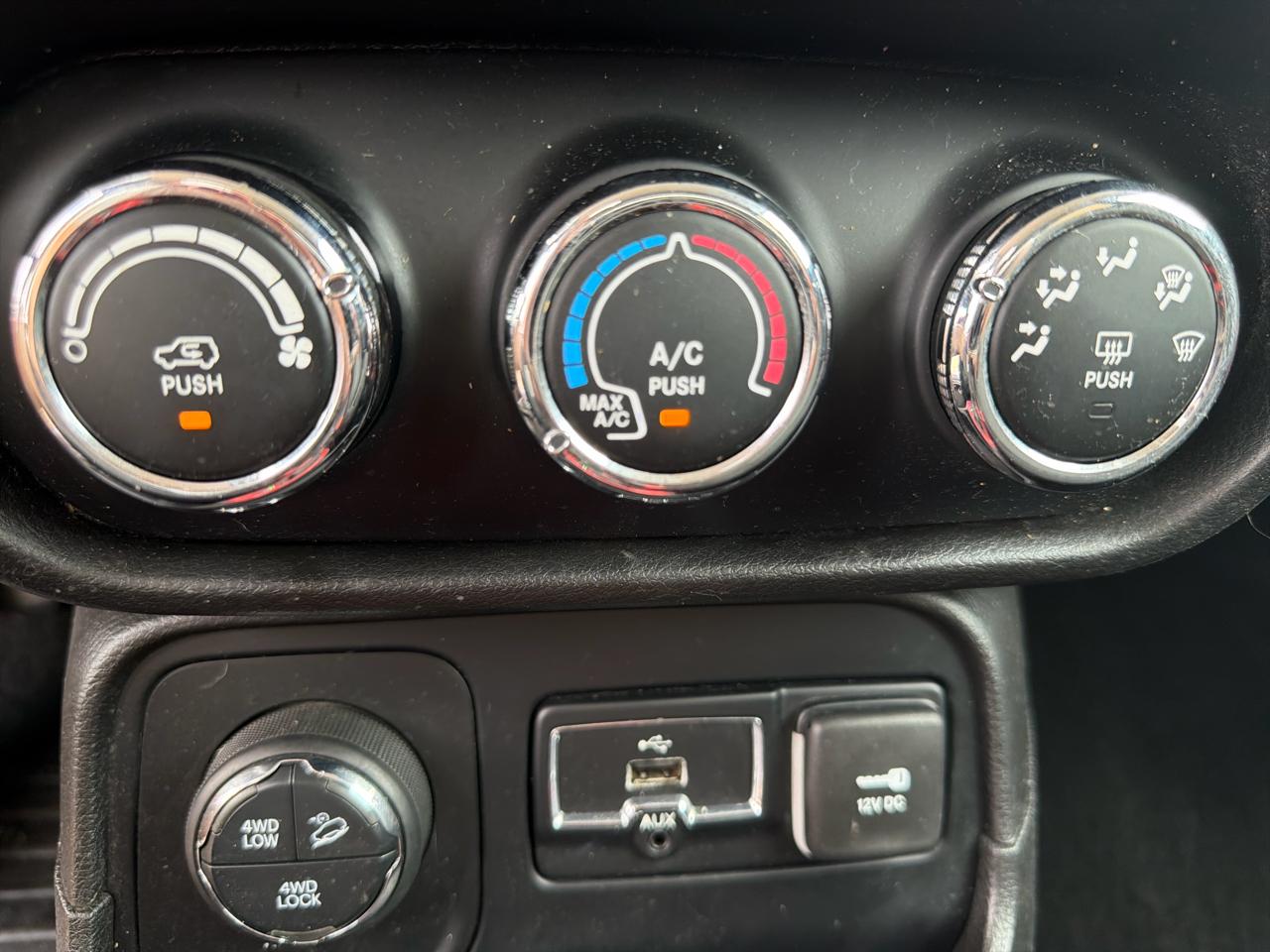 Jeep Renegade 4WD 4dr Trailhawk 2016