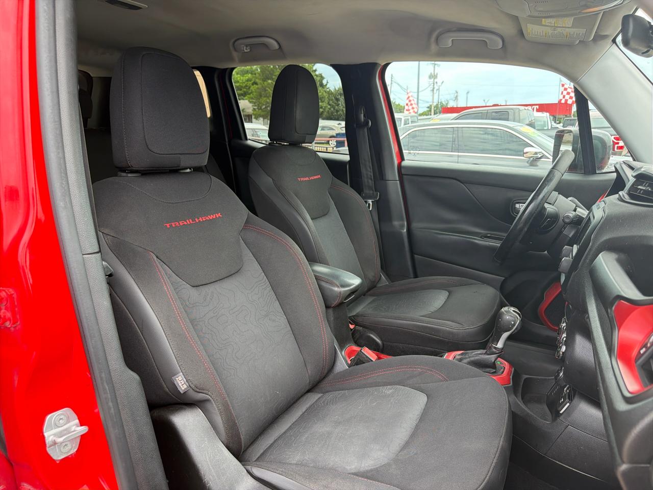Jeep Renegade 4WD 4dr Trailhawk 2016