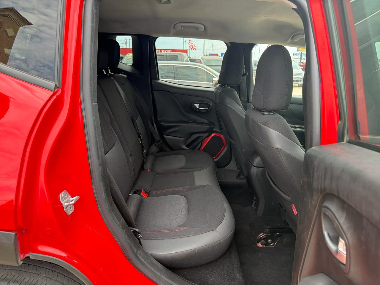 Jeep Renegade 4WD 4dr Trailhawk 2016