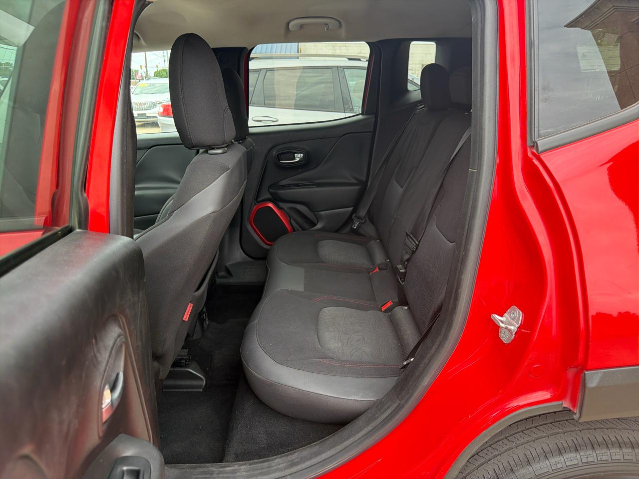 Jeep Renegade 4WD 4dr Trailhawk 2016