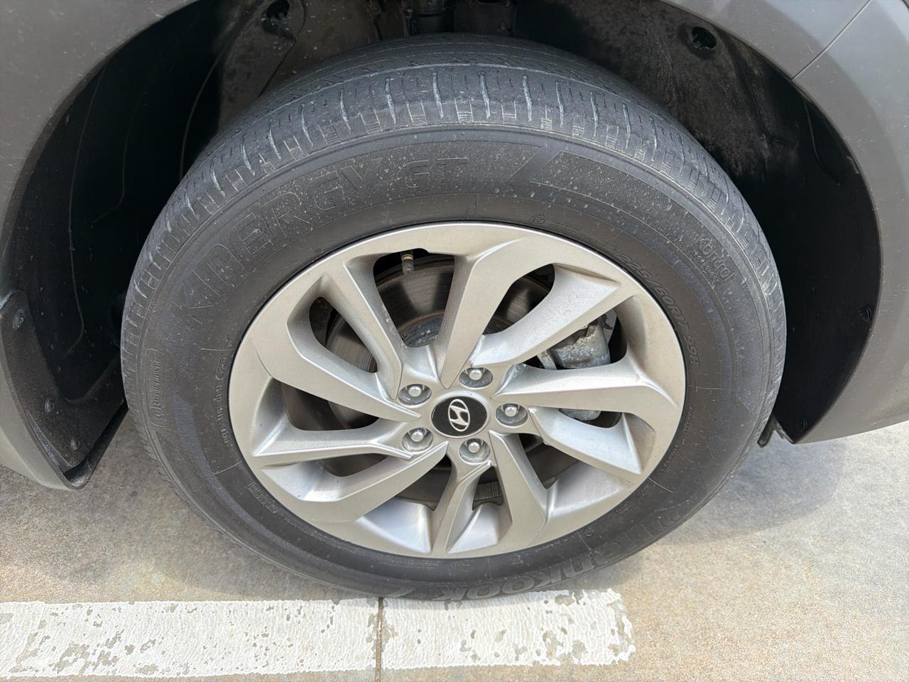 Hyundai Tucson SEL Plus FWD 2018