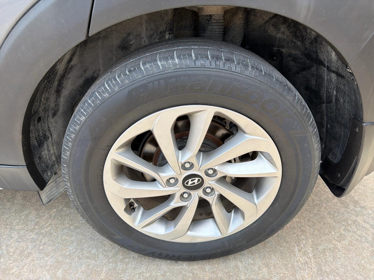 Hyundai Tucson SEL Plus FWD 2018