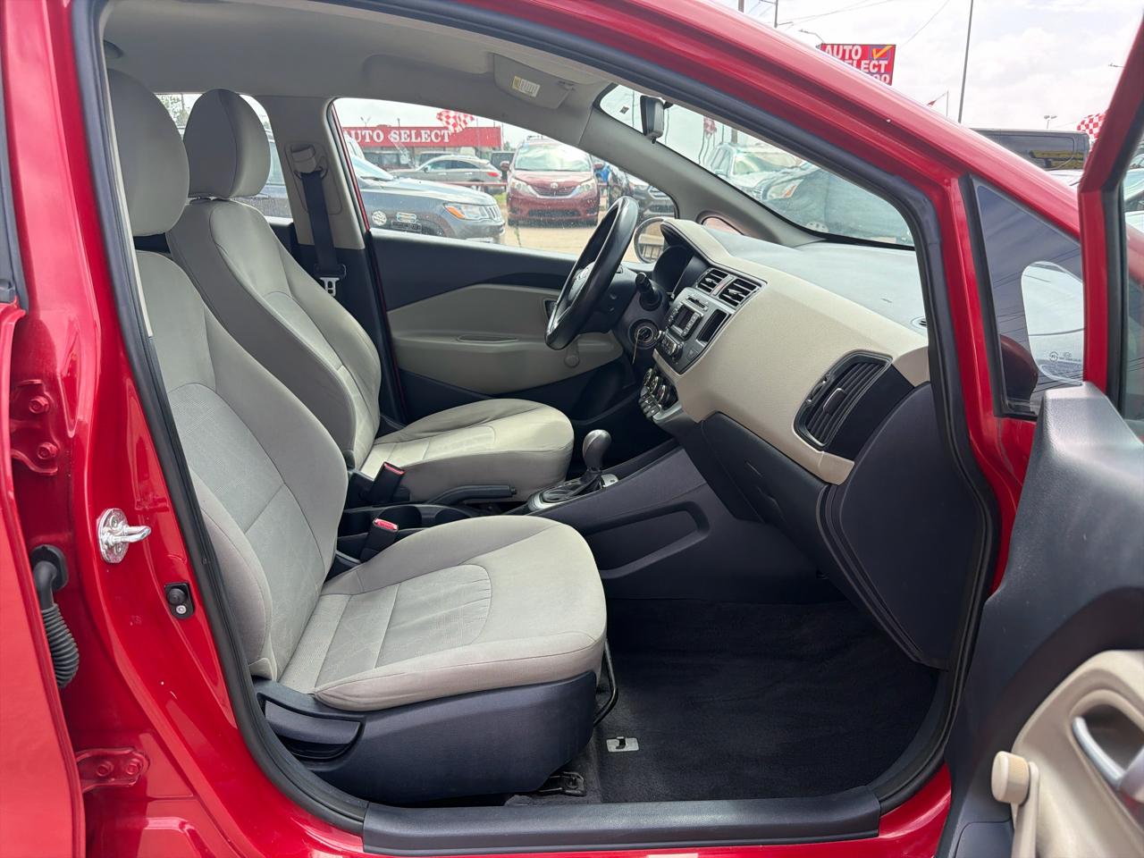 Kia Rio 4dr Sdn Auto LX 2015