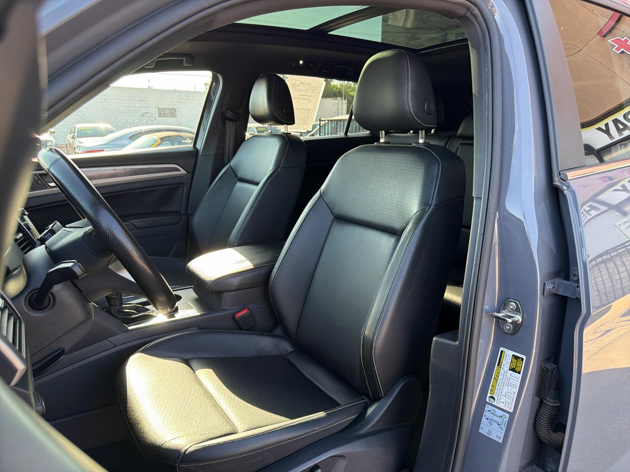 Volkswagen Atlas Cross Sport 3.6L V6 SE w/Technology 4MOTION 2020