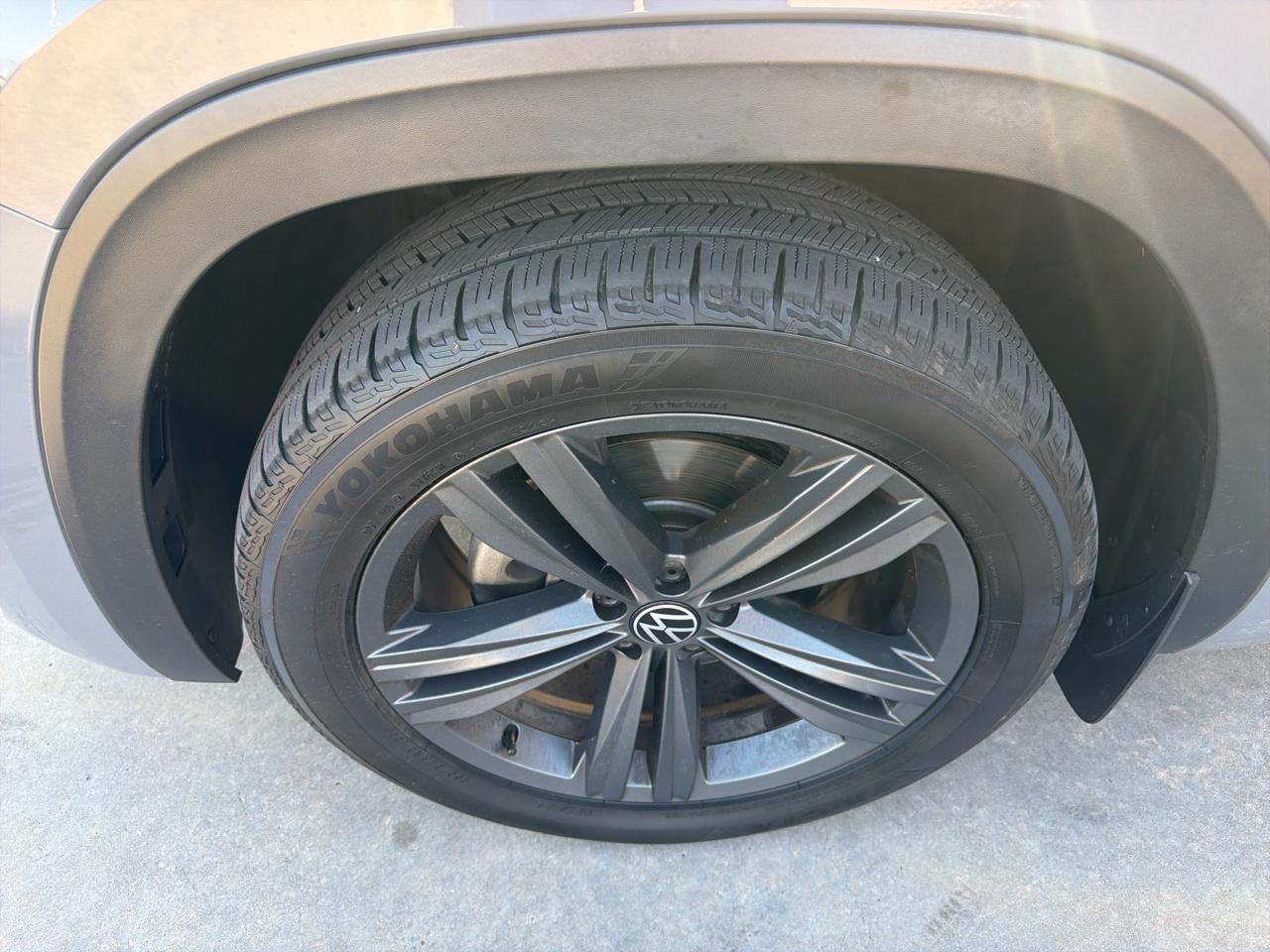 Volkswagen Atlas Cross Sport 3.6L V6 SE w/Technology 4MOTION 2020