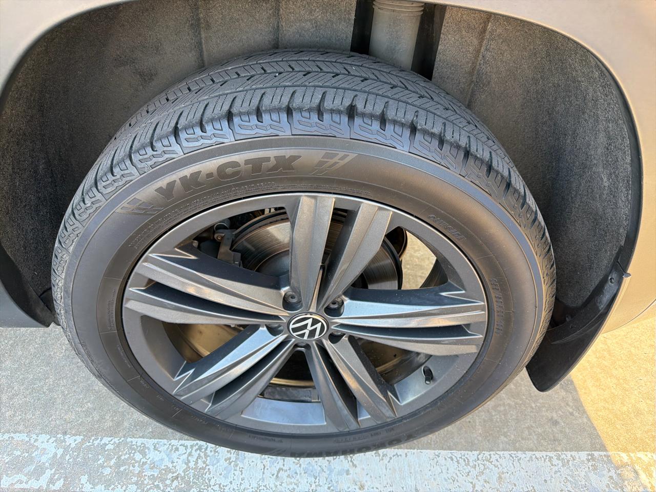 Volkswagen Atlas Cross Sport 3.6L V6 SE w/Technology 4MOTION 2020