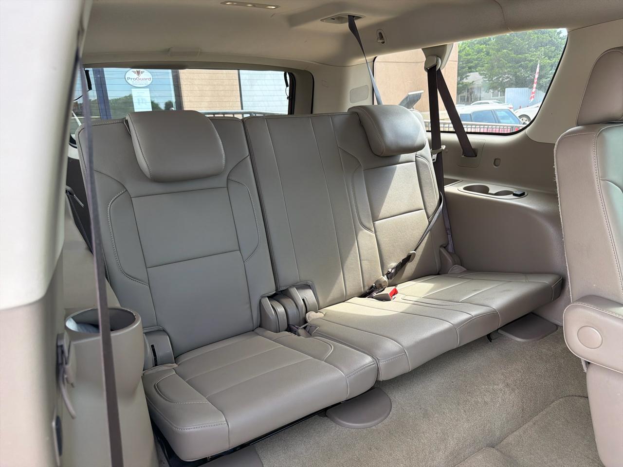 Chevrolet Suburban 2WD 4dr 1500 LT 2017