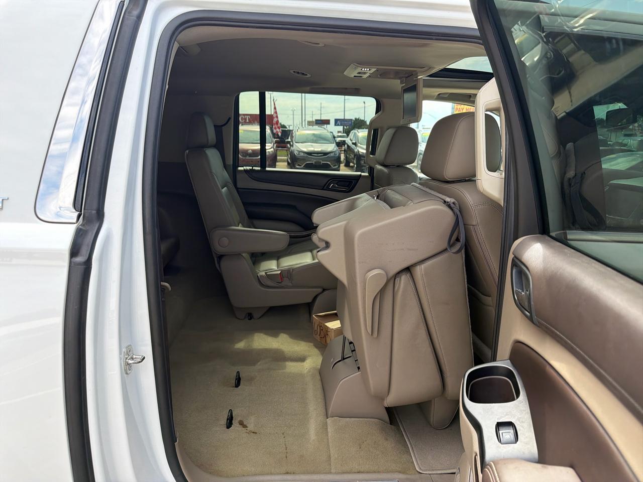 Chevrolet Suburban 2WD 4dr 1500 LT 2017