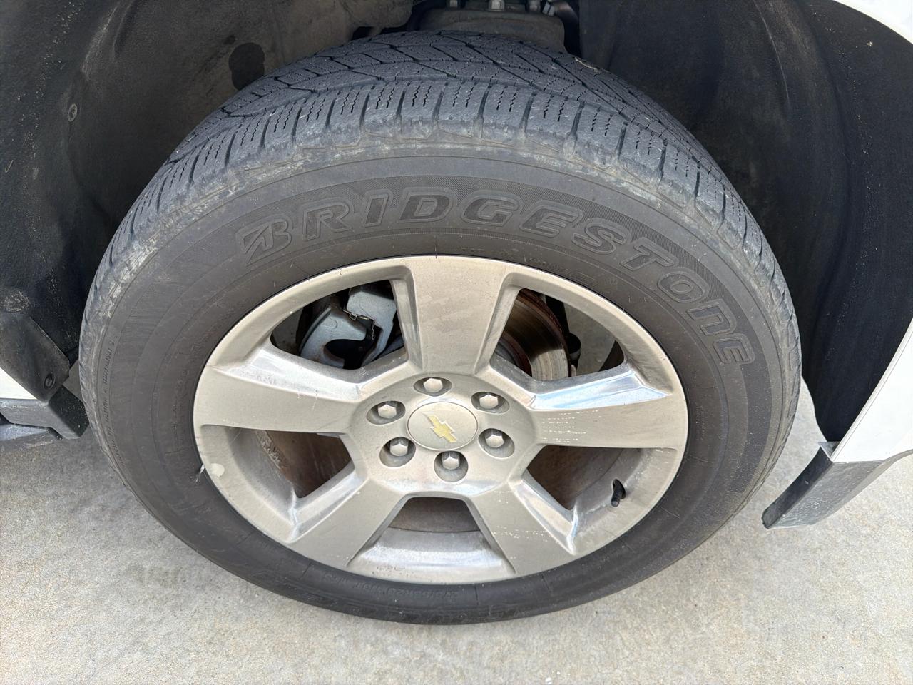 Chevrolet Suburban 2WD 4dr 1500 LT 2017