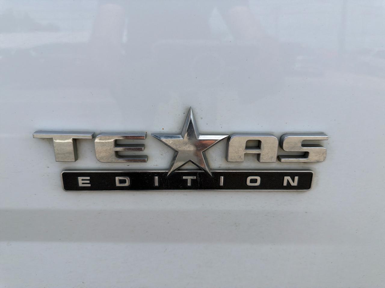 Chevrolet Suburban 2WD 4dr 1500 LT 2017