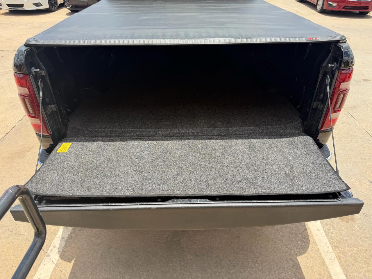 RAM 1500 Laramie 4x4 Quad Cab 6'4" Box 2020