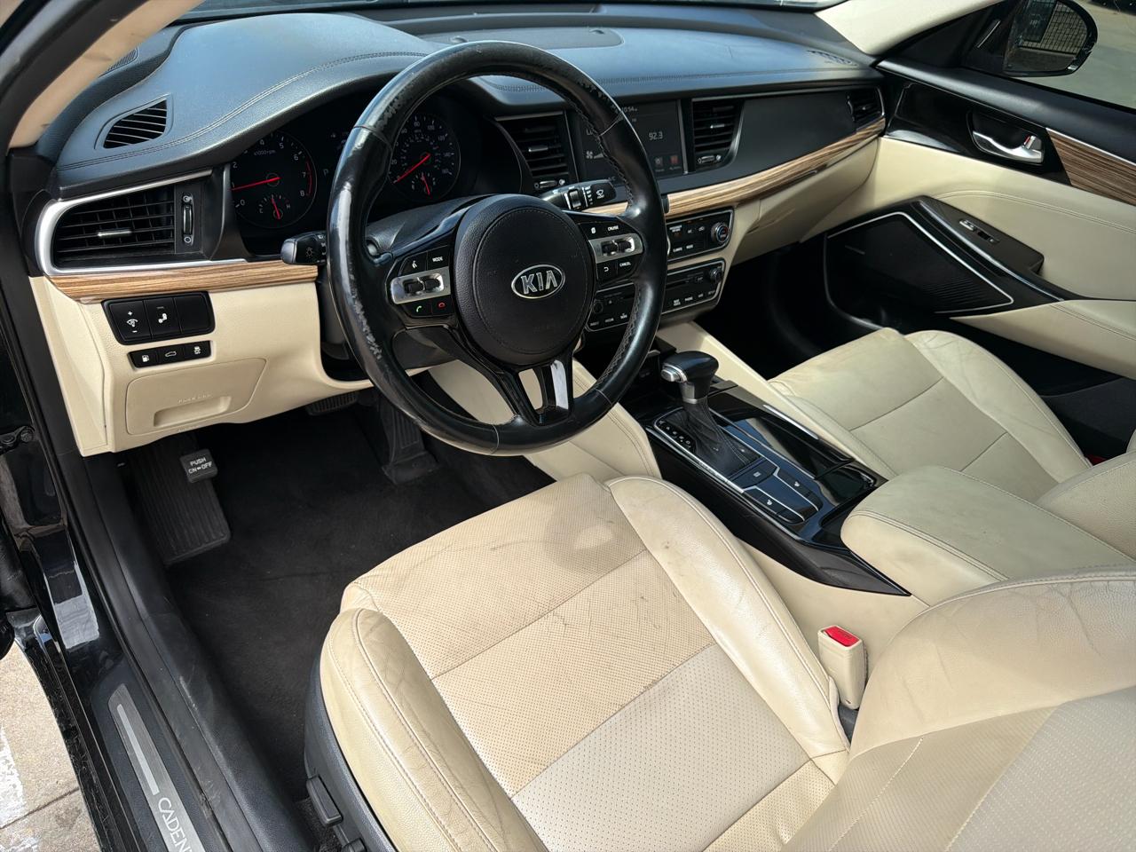 Kia Cadenza Premium Sedan 2017