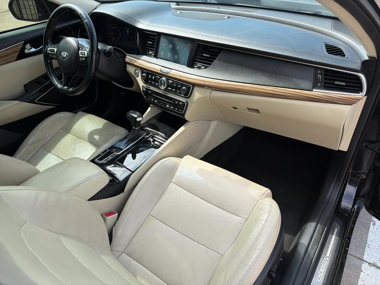 Kia Cadenza Premium Sedan 2017