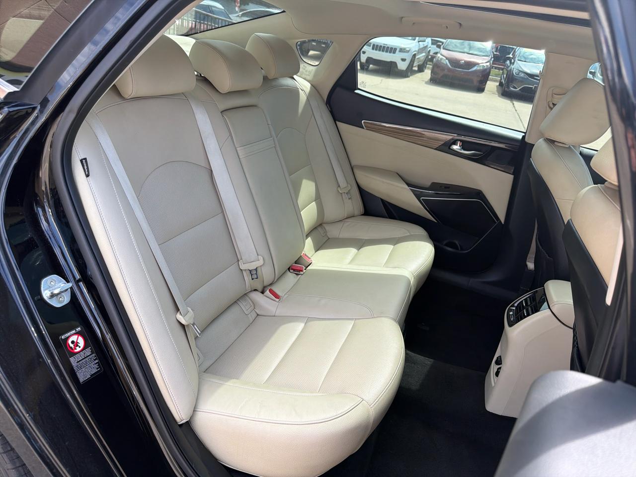 Kia Cadenza Premium Sedan 2017