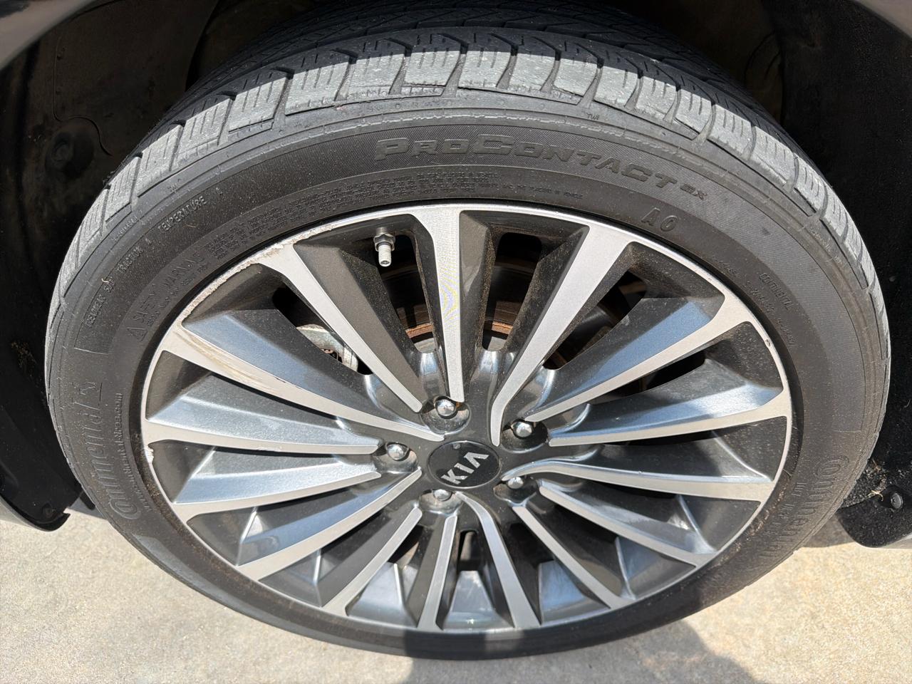 Kia Cadenza Premium Sedan 2017