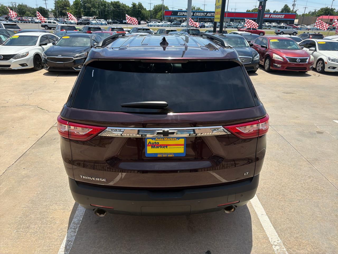Chevrolet Traverse FWD 4dr LT Cloth w/1LT 2019