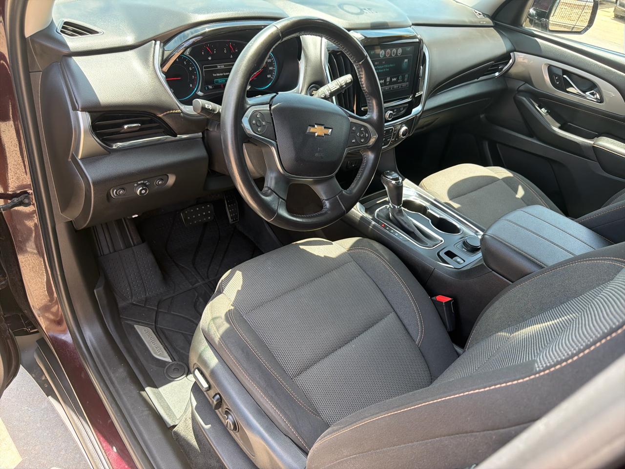 Chevrolet Traverse FWD 4dr LT Cloth w/1LT 2019