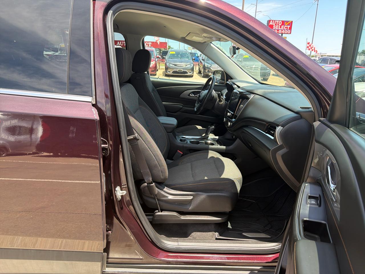 Chevrolet Traverse FWD 4dr LT Cloth w/1LT 2019