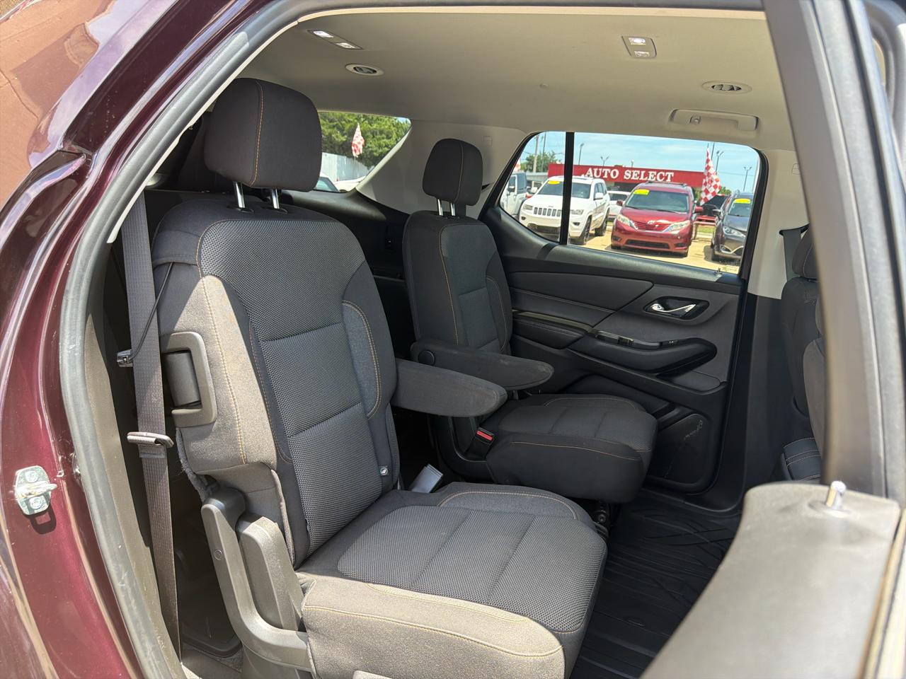 Chevrolet Traverse FWD 4dr LT Cloth w/1LT 2019