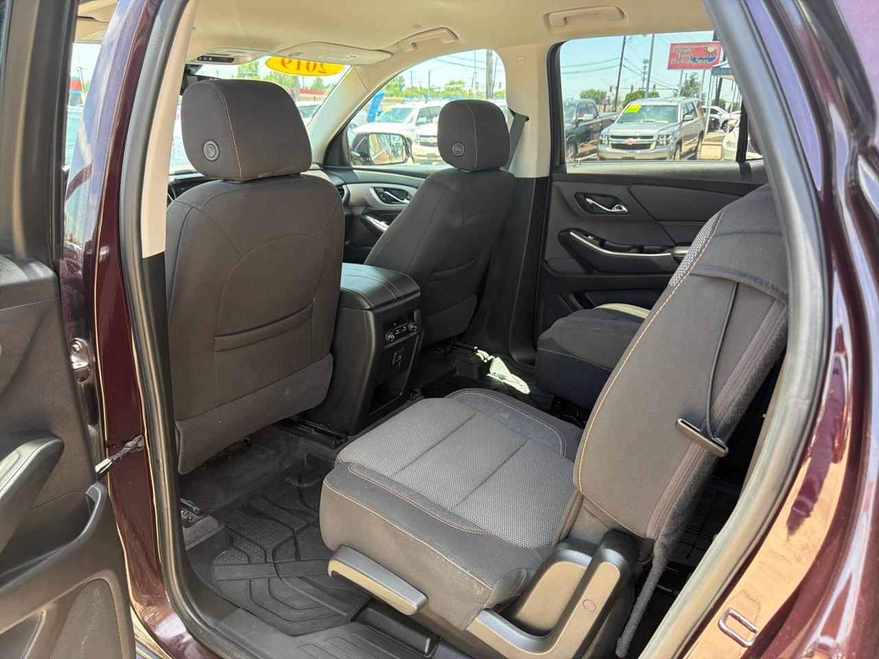 Chevrolet Traverse FWD 4dr LT Cloth w/1LT 2019