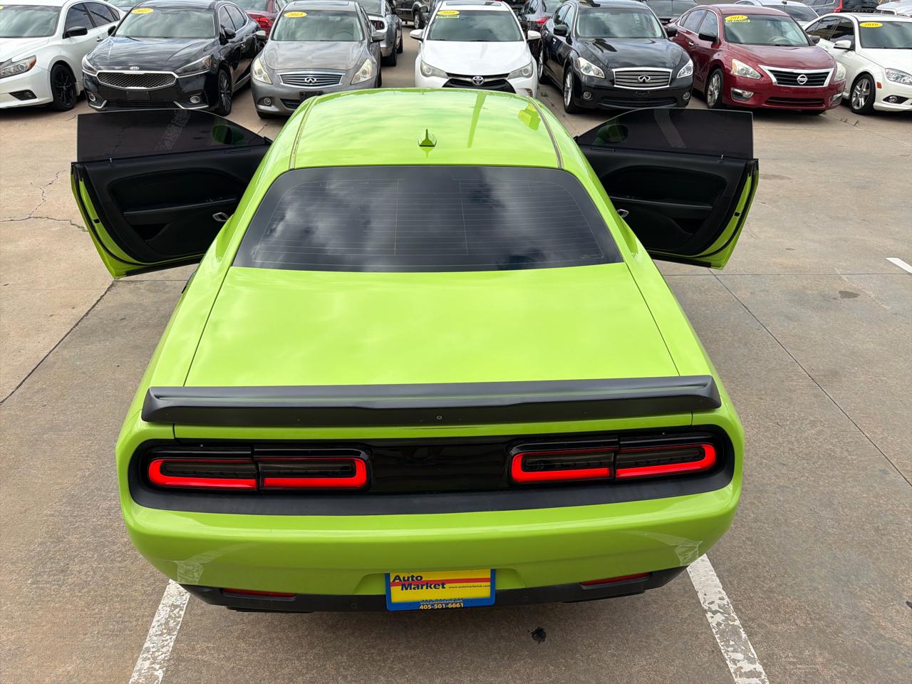 Dodge Challenger 2dr Cpe R/T Scat Pack 2015