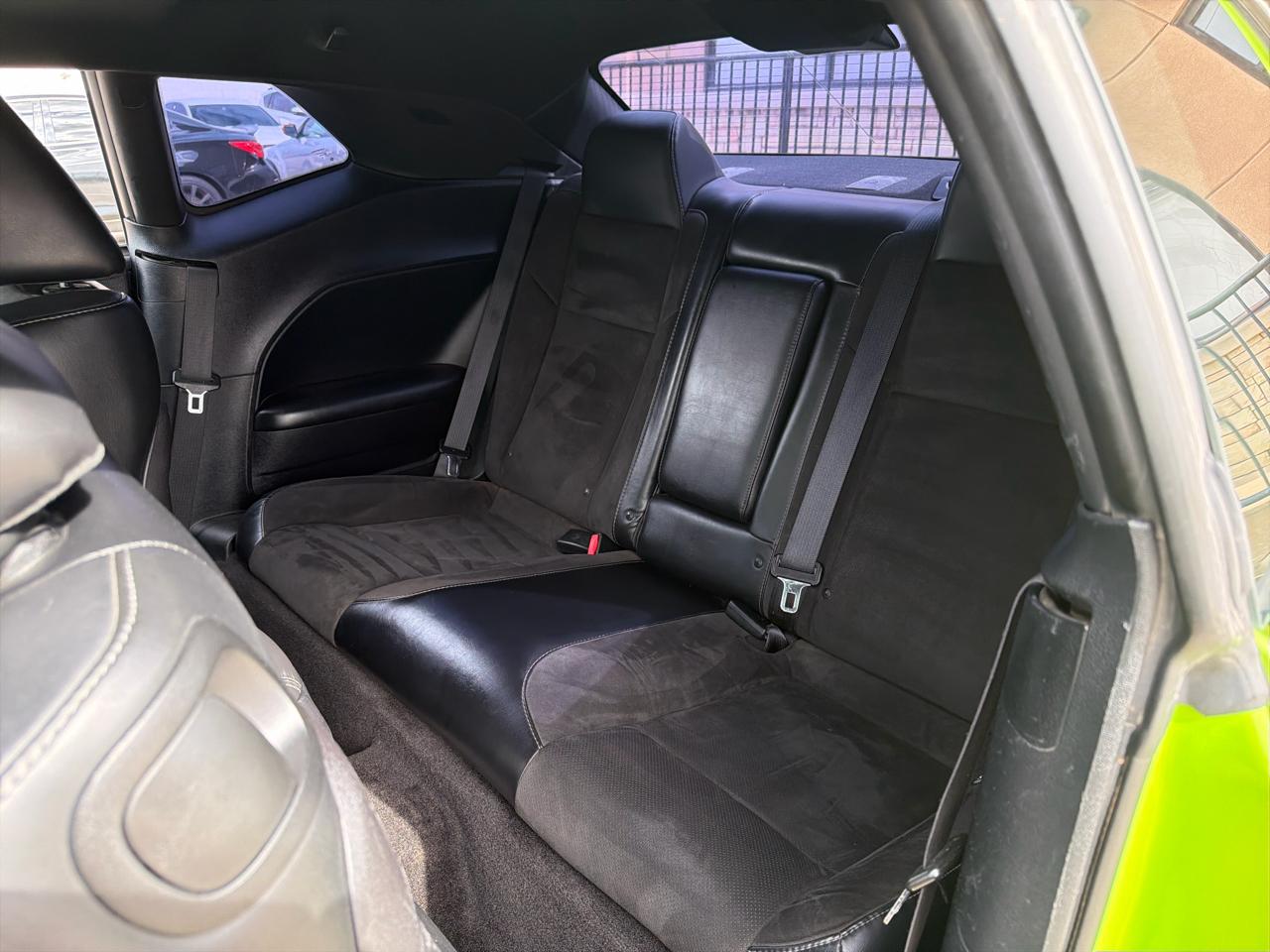 Dodge Challenger 2dr Cpe R/T Scat Pack 2015