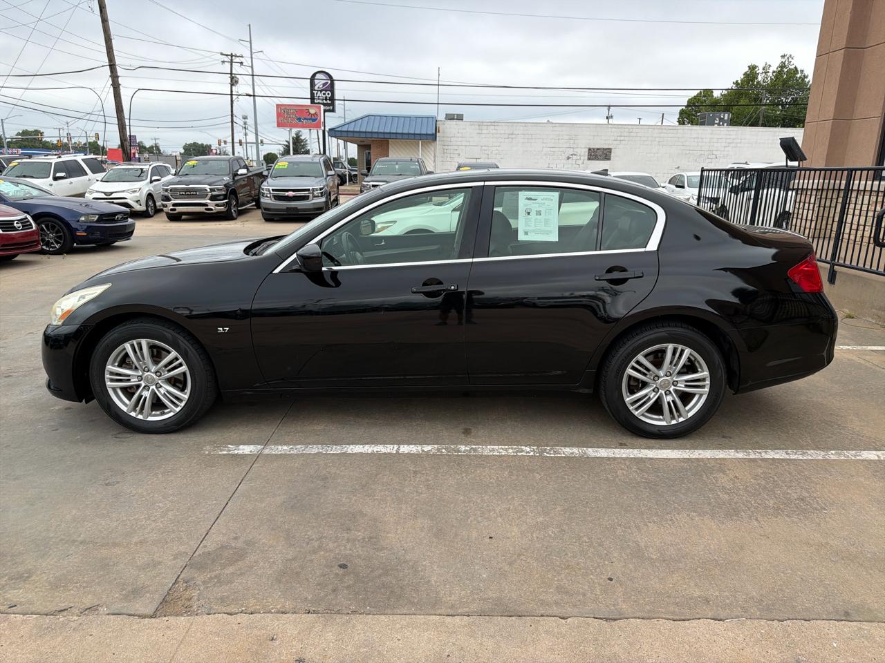 Infiniti Q40 4dr Sdn AWD 2015