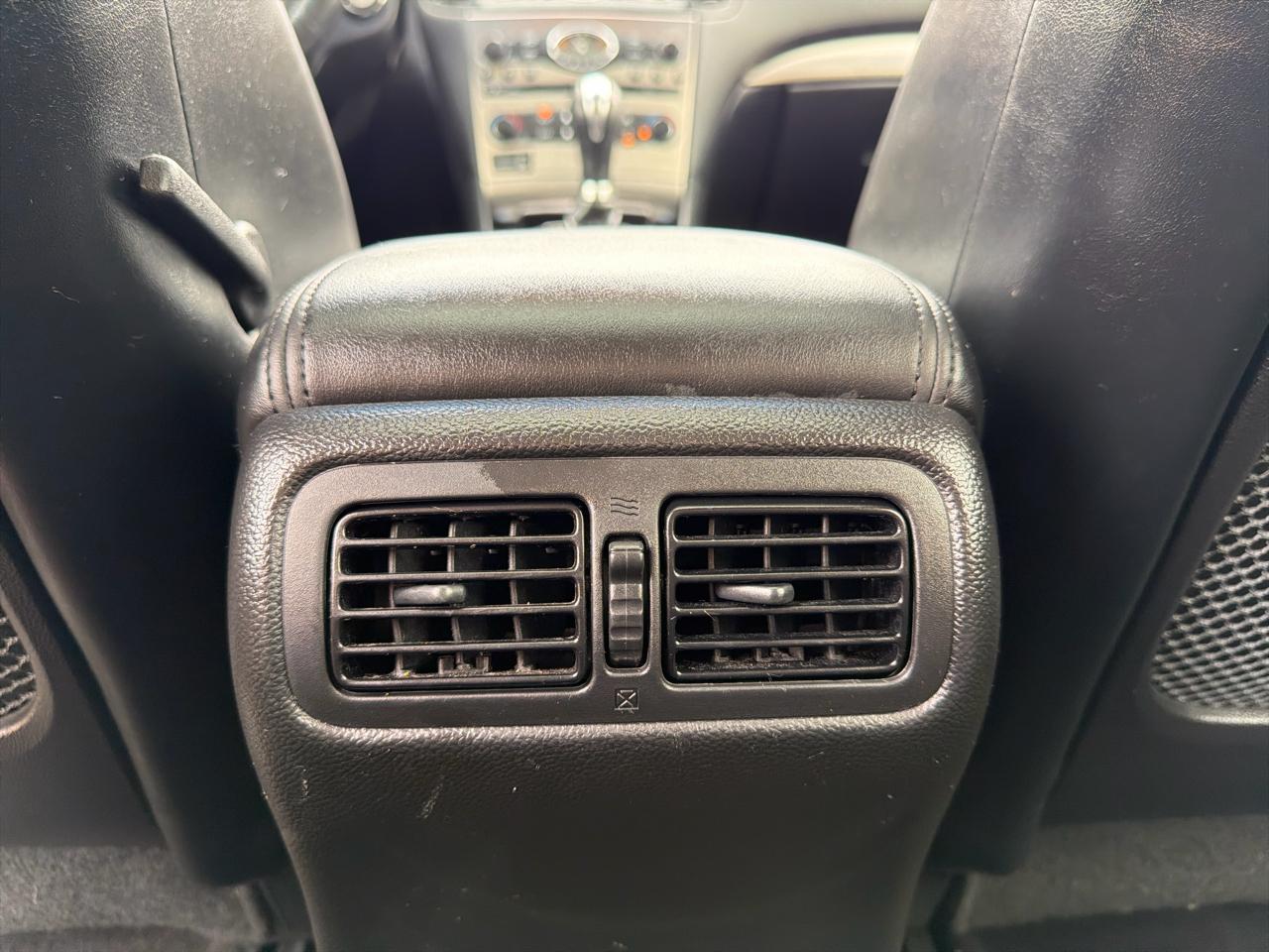 Infiniti Q40 4dr Sdn AWD 2015