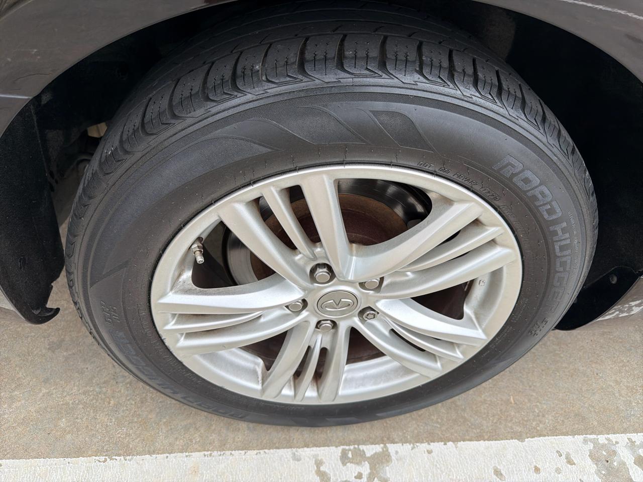 Infiniti Q40 4dr Sdn AWD 2015