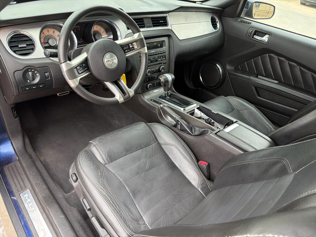 Ford Mustang 2dr Cpe V6 2010