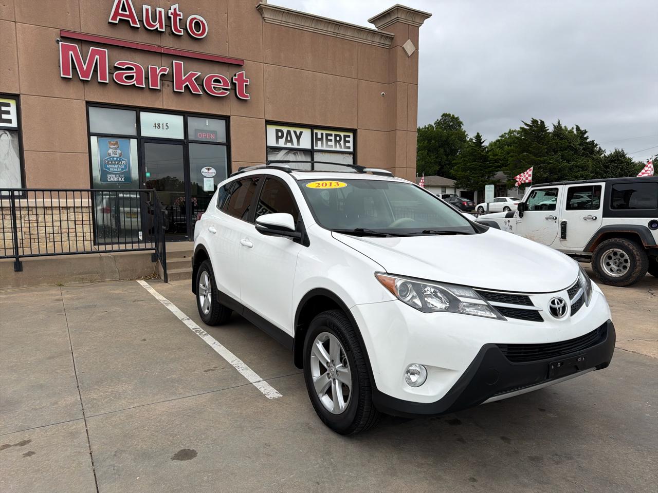 Toyota RAV4 FWD 4dr XLE (Natl) 2013